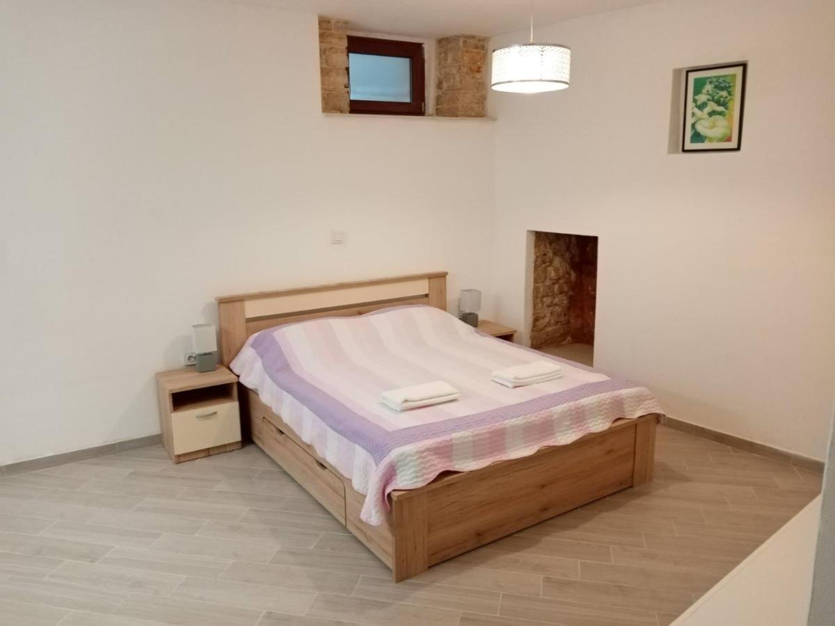 Apartment Elena Bale Luaran gambar